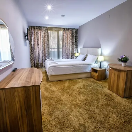 Andon Angelov מלון